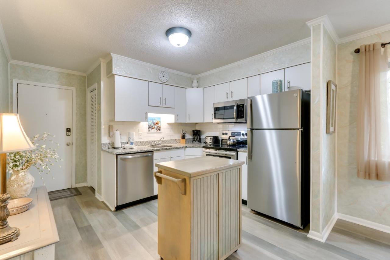 Hilton Head Condo With Balcony And Pool, Walk To Beach Hilton Head Island Ngoại thất bức ảnh