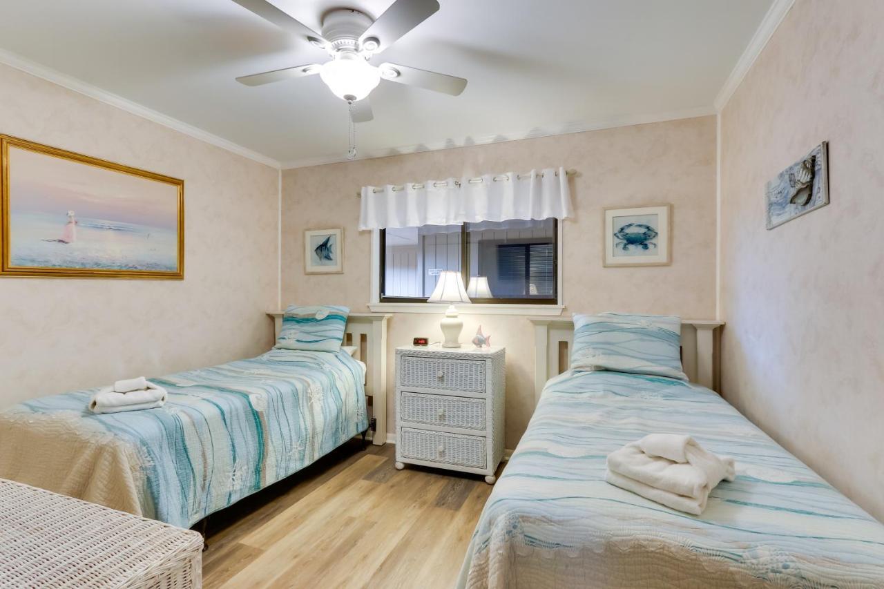 Hilton Head Condo With Balcony And Pool, Walk To Beach Hilton Head Island Ngoại thất bức ảnh
