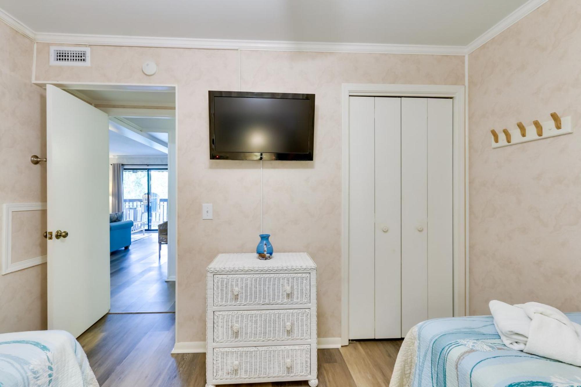 Hilton Head Condo With Balcony And Pool, Walk To Beach Hilton Head Island Ngoại thất bức ảnh