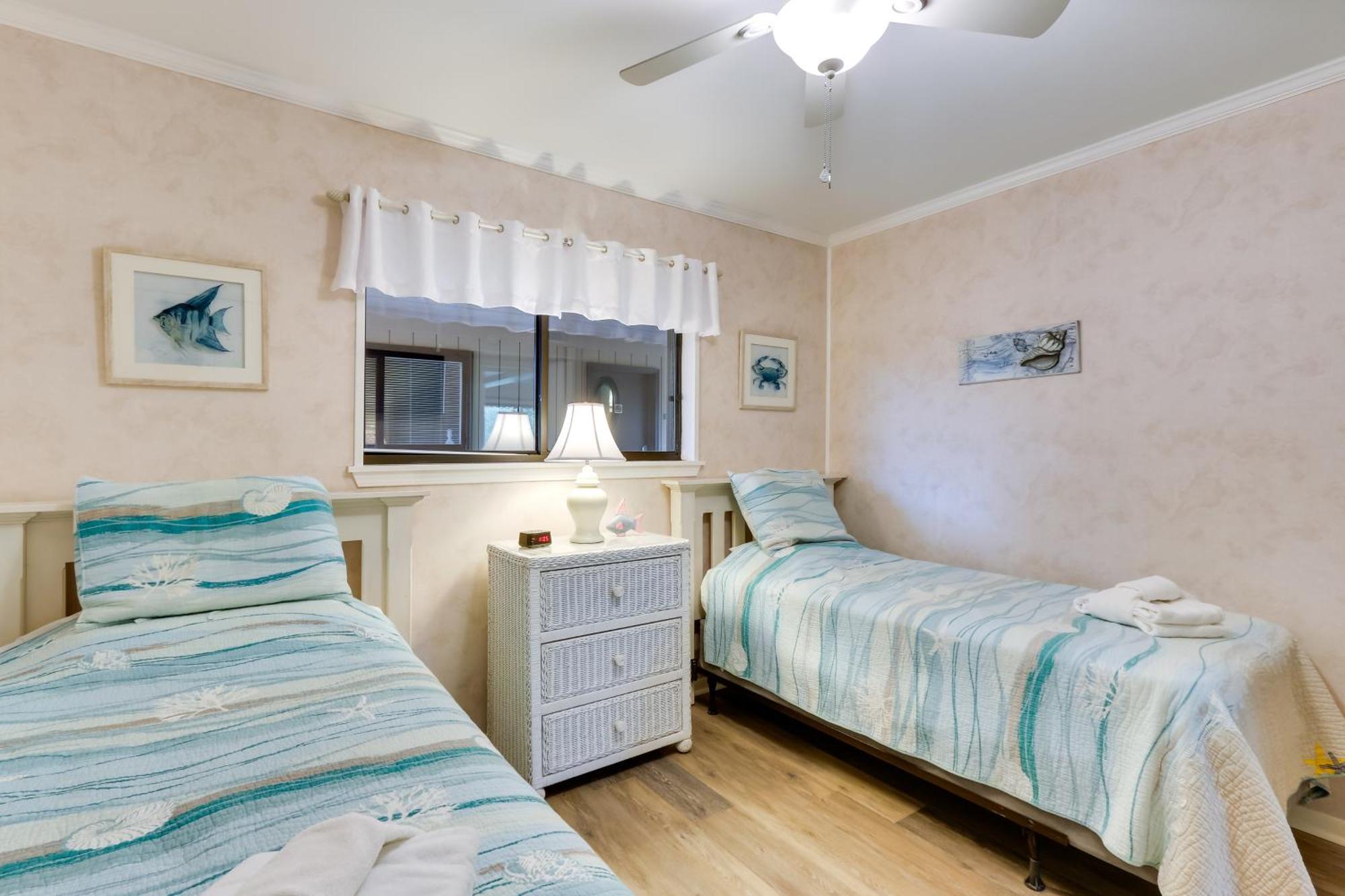 Hilton Head Condo With Balcony And Pool, Walk To Beach Hilton Head Island Ngoại thất bức ảnh